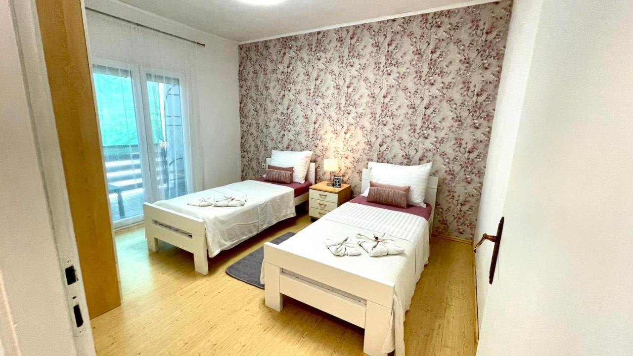 Apartment For 6 + Free Parking Place Задар Экстерьер фото