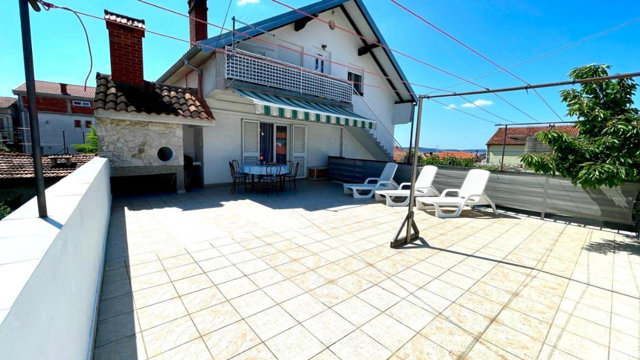 Apartment For 6 + Free Parking Place Задар Экстерьер фото