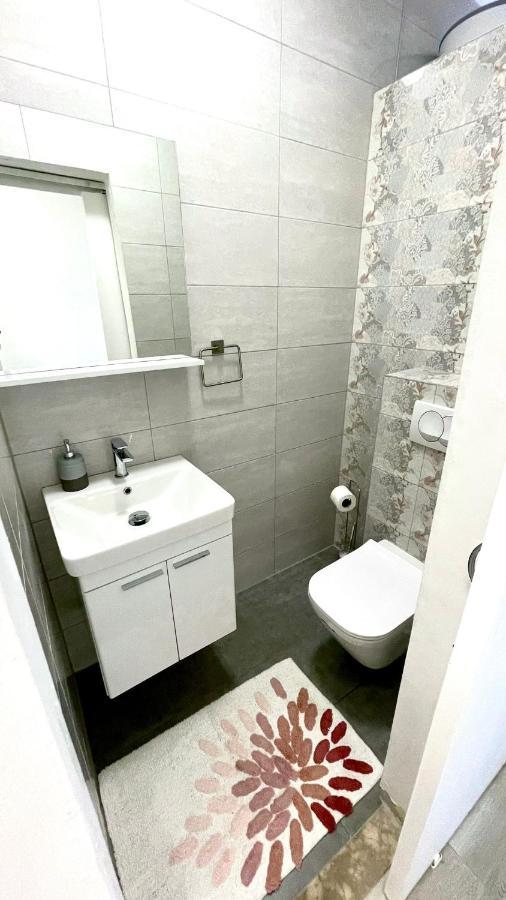 Apartment For 6 + Free Parking Place Задар Экстерьер фото